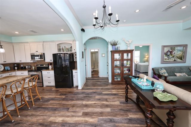 3008 Shady Lane, Crystal Beach, TX 77650