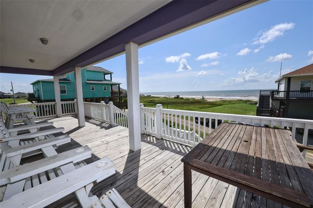 3008 Shady Lane, Crystal Beach, TX 77650