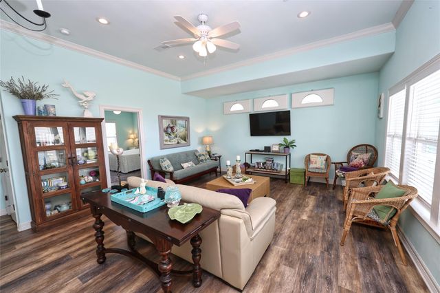 3008 Shady Lane, Crystal Beach, TX 77650