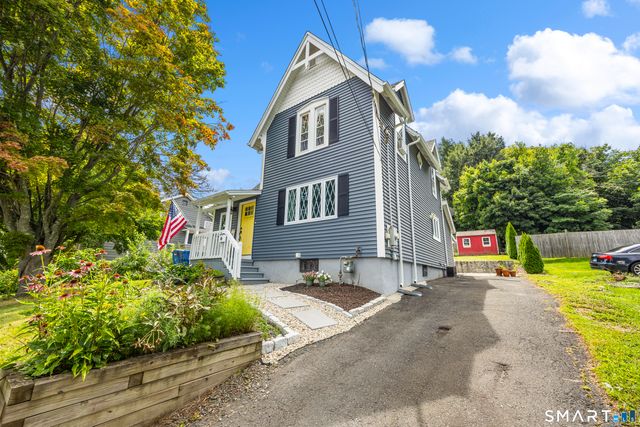 26 Buckingham Street, Bristol, CT 06010