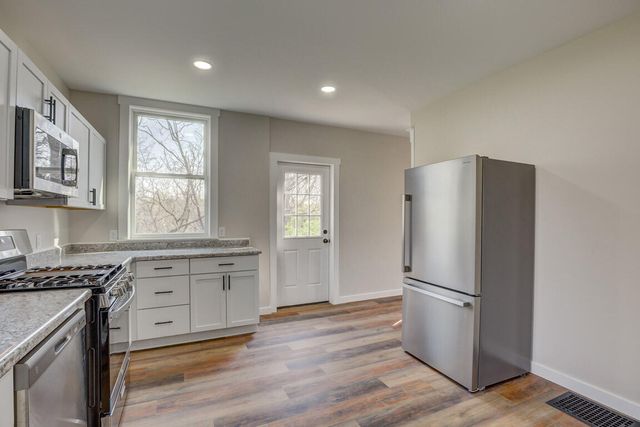 326 E 33rd Street, Latonia, KY 41015