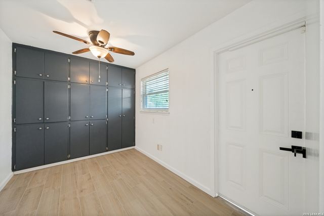 517 BALFOUR DR, Windcrest, TX 78239