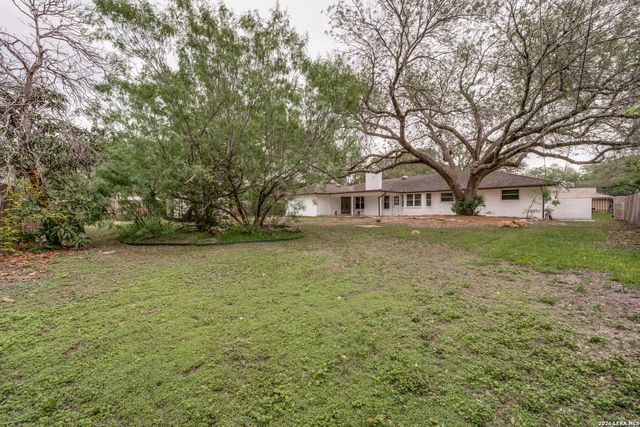 517 BALFOUR DR, Windcrest, TX 78239