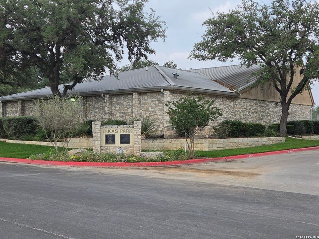 517 BALFOUR DR, Windcrest, TX 78239