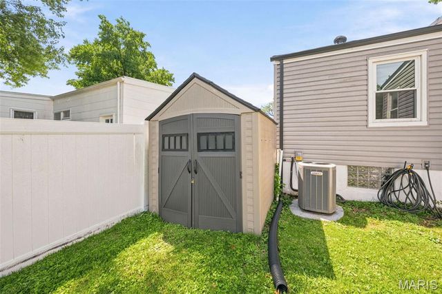 155 Saint Maurice Lane, Florissant, MO 63031