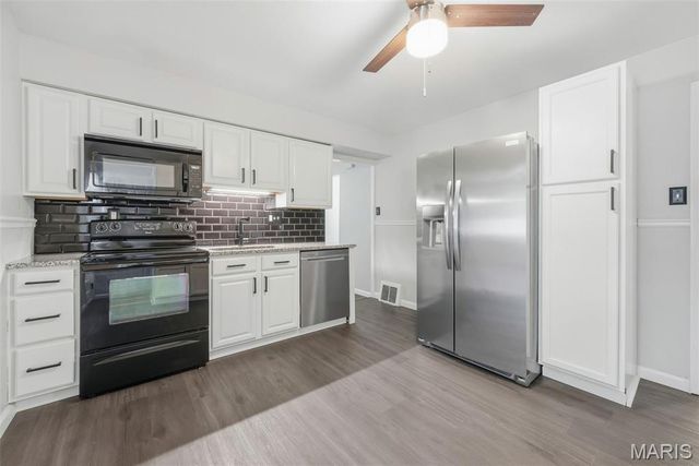 155 Saint Maurice Lane, Florissant, MO 63031