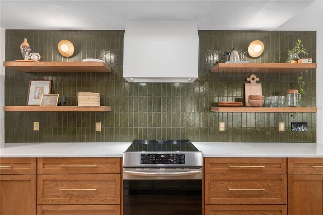 6424 SW 37TH WAY, Gainesville, FL 32608