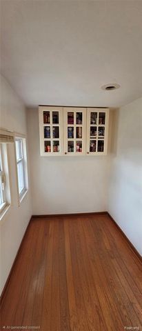 205 Hughes Avenue, Pontiac, MI 48341