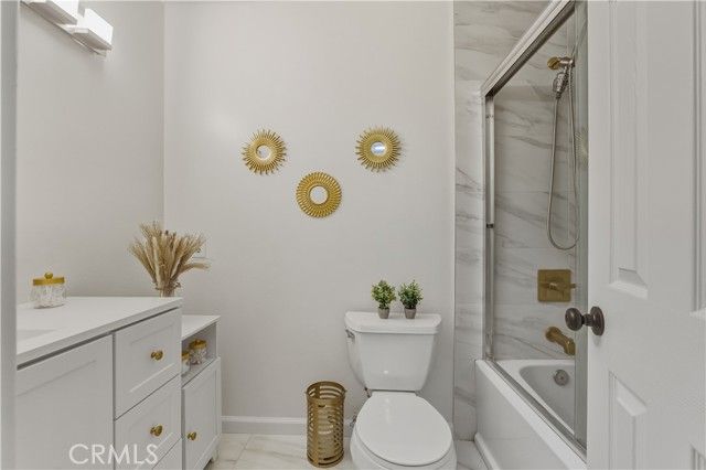 112 Espanas, Escondido, CA 92026