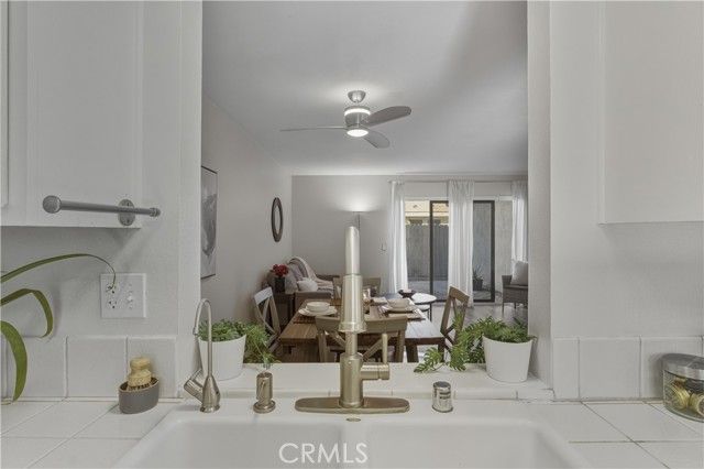 112 Espanas, Escondido, CA 92026