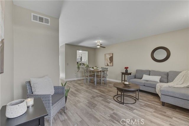 112 Espanas, Escondido, CA 92026