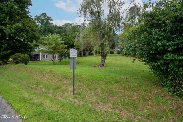 5 Hannah Lane, Murphy, NC 28906