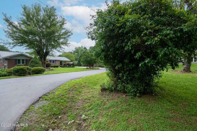 5 Hannah Lane, Murphy, NC 28906