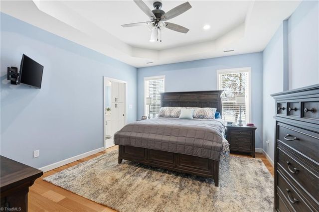 1196 Cape Hickory Road, Hickory, NC 28601