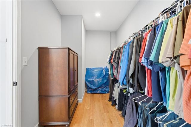 1196 Cape Hickory Road, Hickory, NC 28601