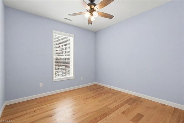 1196 Cape Hickory Road, Hickory, NC 28601