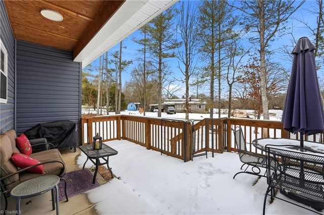 1196 Cape Hickory Road, Hickory, NC 28601