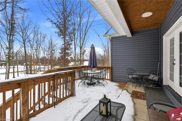 1196 Cape Hickory Road, Hickory, NC 28601