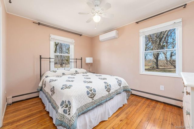 10100 New Suffolk Avenue, Cutchogue, NY 11935