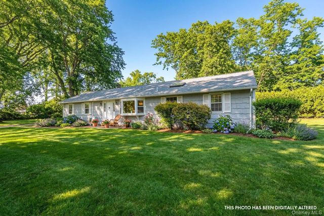 10100 New Suffolk Avenue, Cutchogue, NY 11935