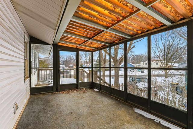 916 Honeysuckle Lane, Farmington, MN 55024