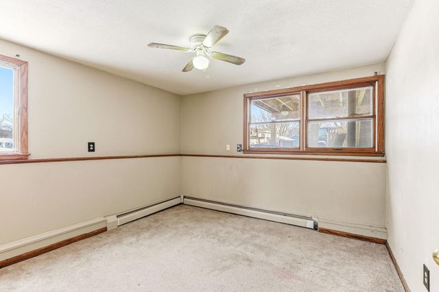 916 Honeysuckle Lane, Farmington, MN 55024