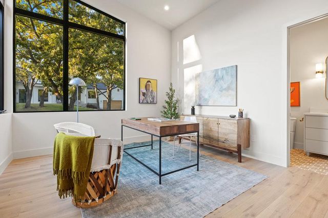 607 Westbrook DR, Austin, TX 78746