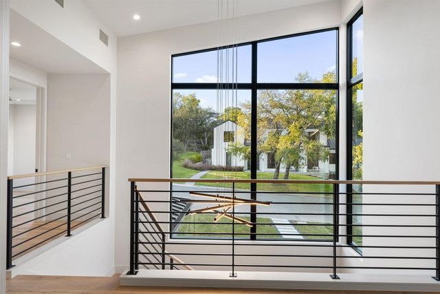 607 Westbrook DR, Austin, TX 78746