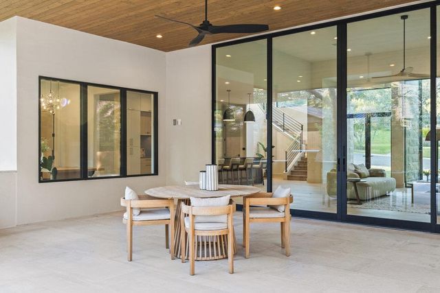 607 Westbrook DR, Austin, TX 78746