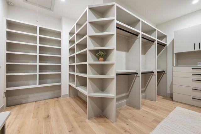 607 Westbrook DR, Austin, TX 78746