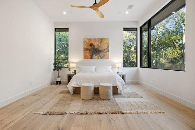 607 Westbrook DR, Austin, TX 78746