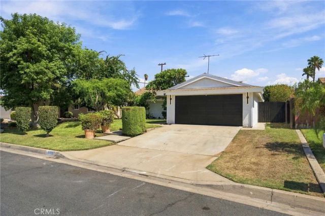 3771 Briarvale, Corona, CA 92879