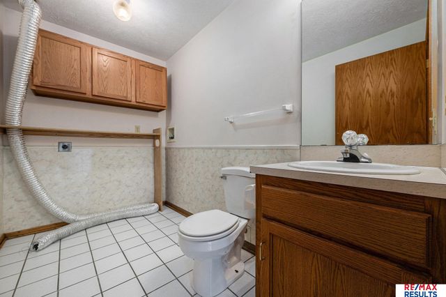 912 Bordeaux Avenue, Bellevue, NE 68123