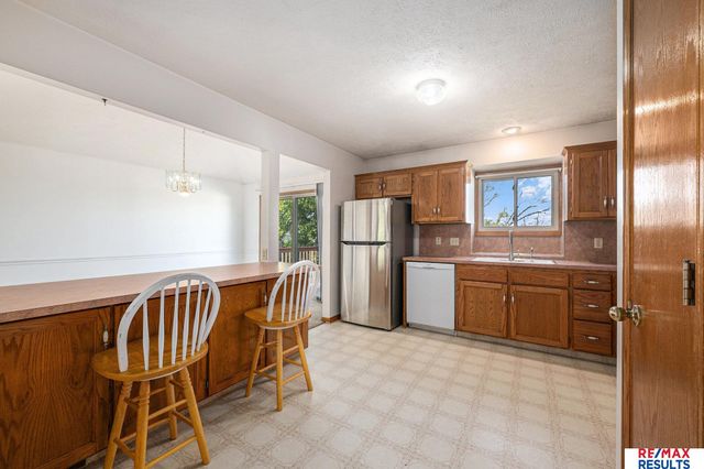 912 Bordeaux Avenue, Bellevue, NE 68123