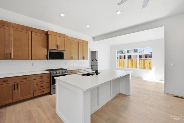 914 S Roosevelt St, Boise, ID 83705