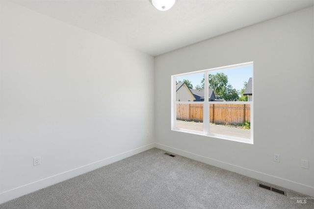 914 S Roosevelt St, Boise, ID 83705
