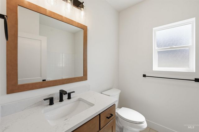 914 S Roosevelt St, Boise, ID 83705