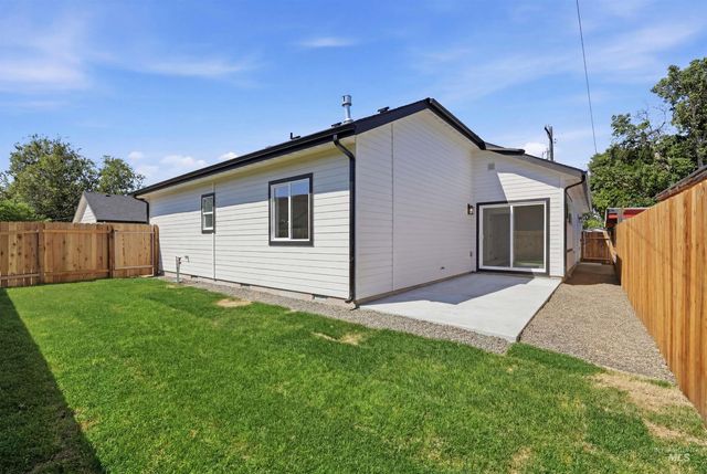 914 S Roosevelt St, Boise, ID 83705