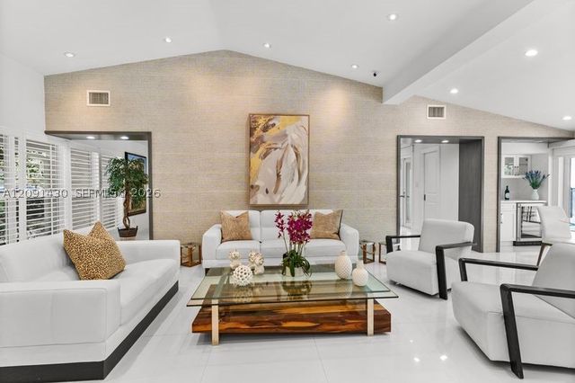 1021 Matanzas Ave, Coral Gables, FL 33146