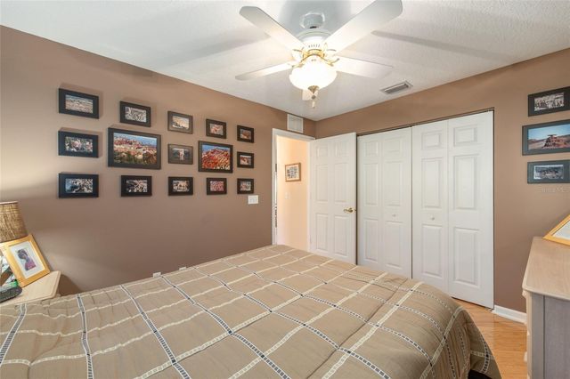 5146 NW 21ST LOOP, Ocala, FL 34482