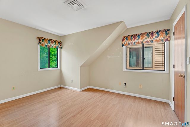 200 Treadwell Street 204, Hamden, CT 06517