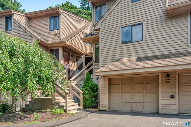 200 Treadwell Street 204, Hamden, CT 06517