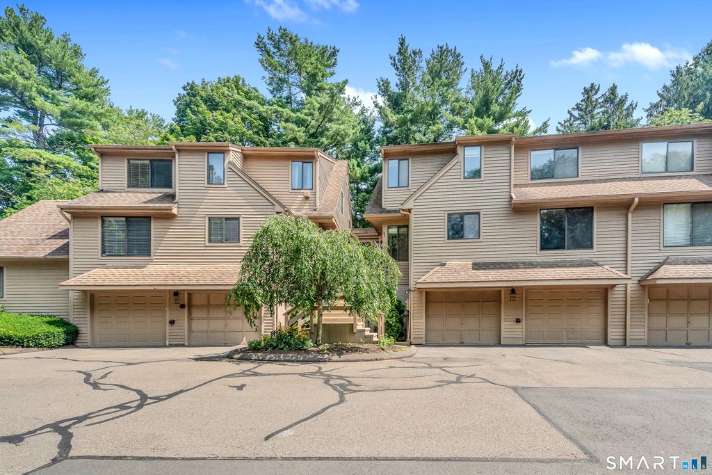 200 Treadwell Street 204, Hamden, CT 06517