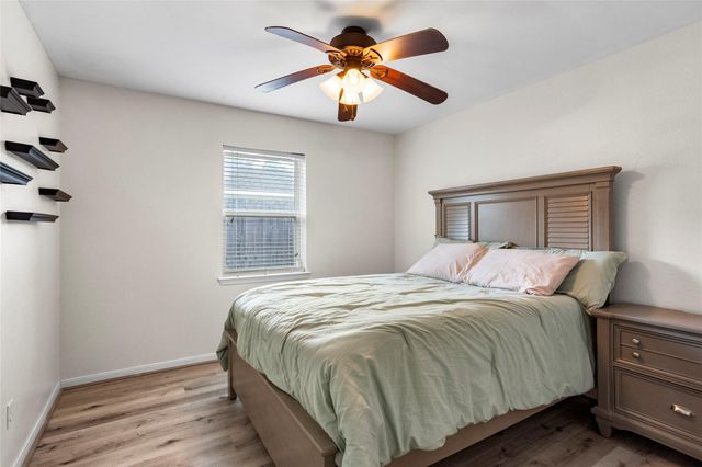 3414 E Orange Street, Pearland, TX 77581