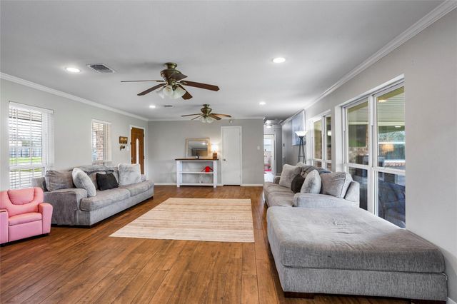 3414 E Orange Street, Pearland, TX 77581