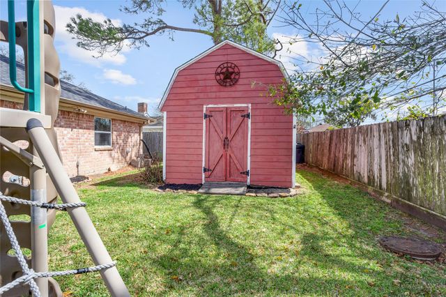 3414 E Orange Street, Pearland, TX 77581