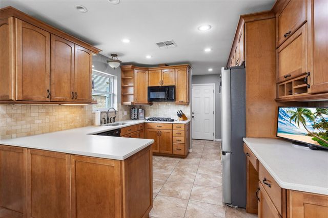 3414 E Orange Street, Pearland, TX 77581