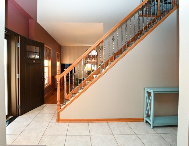 1835 Somerset Drive, Marion, IA 52302