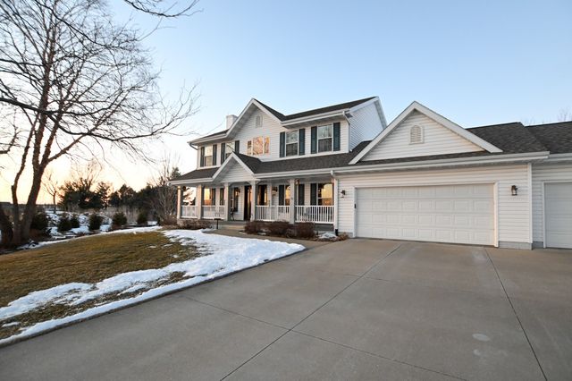 1835 Somerset Drive, Marion, IA 52302