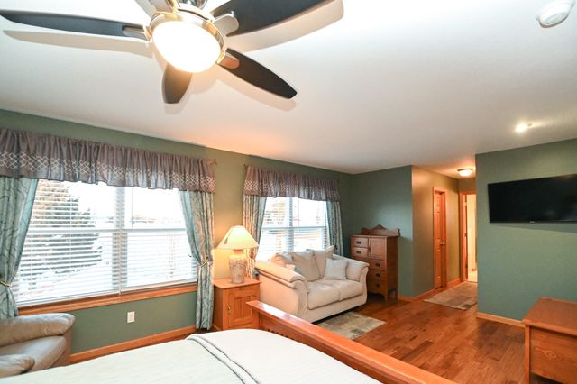 1835 Somerset Drive, Marion, IA 52302